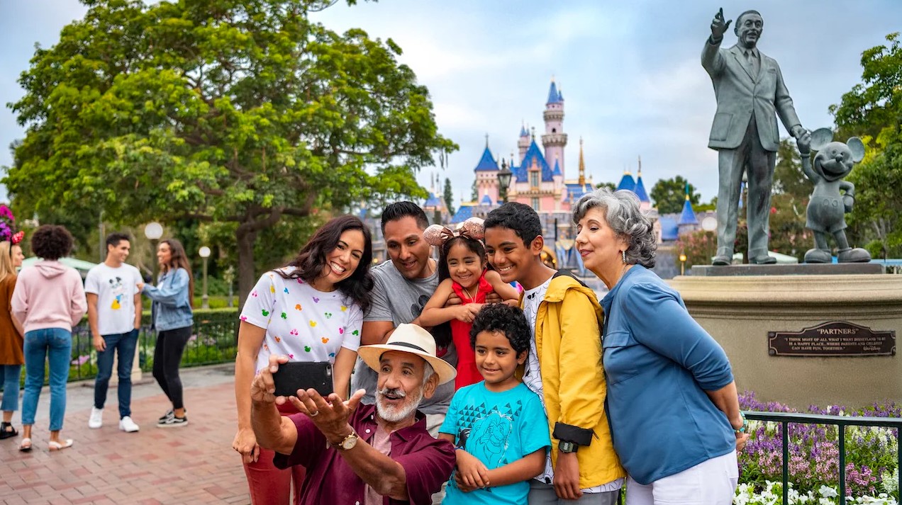 Disneyland Resort Offers Southern California Residents Special 3-day Weekday Ticket Prices