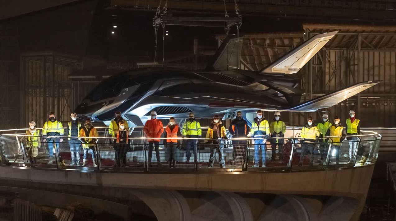 2022-DLP-Quinjet-Lands-Heralding-Start-of-New-Avengers-Campus-Chapter-Next-Summer