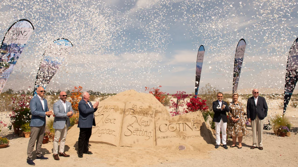 Cotino a Storyliving by Disney Community Storybook Sculpture