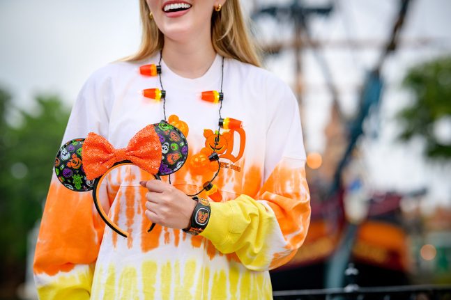 Halloween spirit jersey, ear headband and necklace
