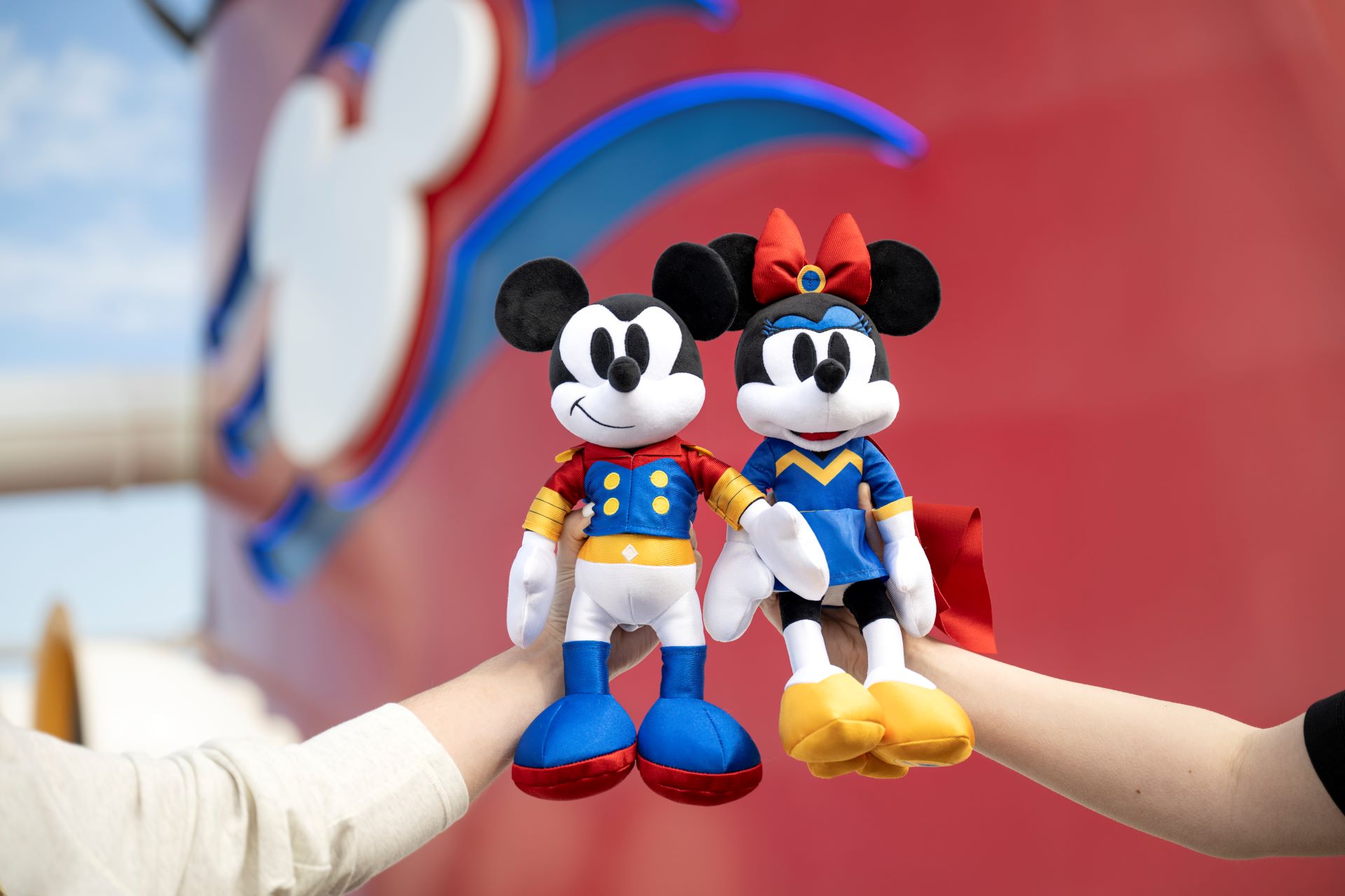 New Merchandise Collections Exclusive to the Disney Destiny - Super Character Collection (1)