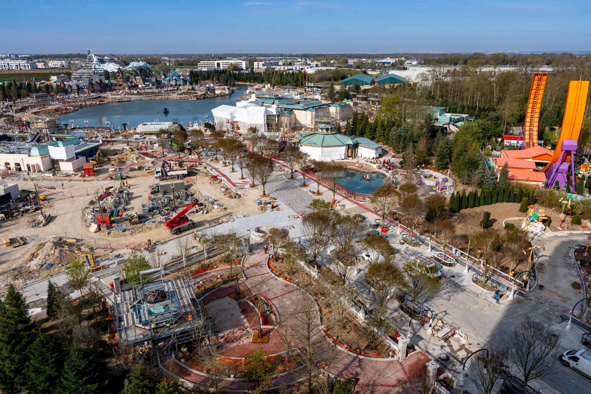 Disneyland Paris Releases Construction Updates: Disney Adventure World and More - Adventure Way (4)