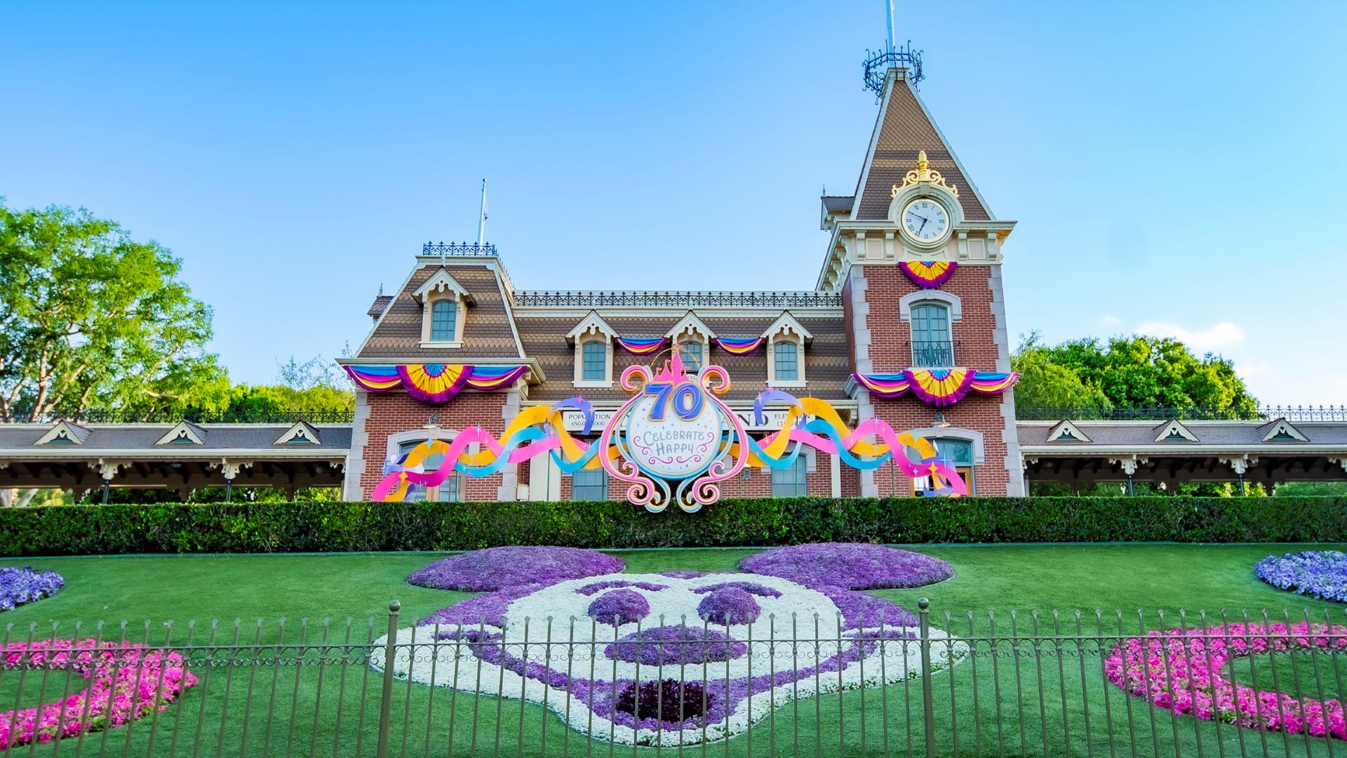 Guide to the 70th Anniversary at Disneyland Resort