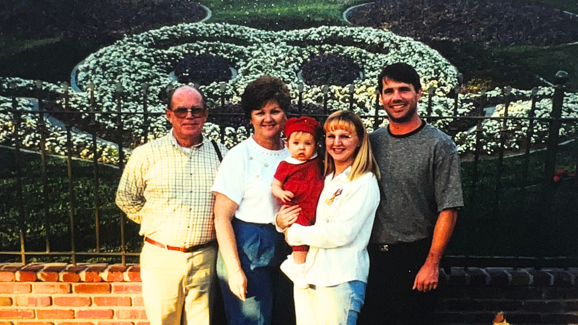 Disneyland Cast Member Suprises Mom with the Ultimate Family Photo
