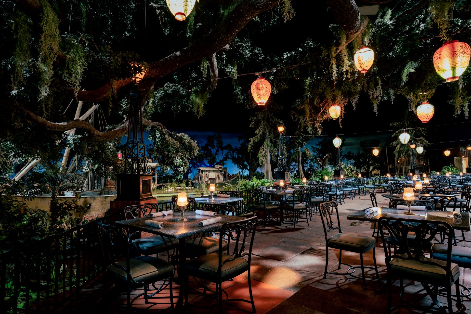 Where to Eat at Disneyland Park