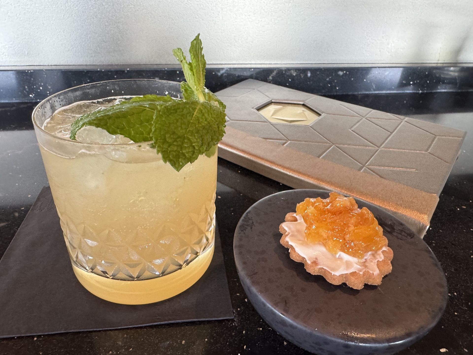 GEO-82 Peach Shrub Whisky Smash review