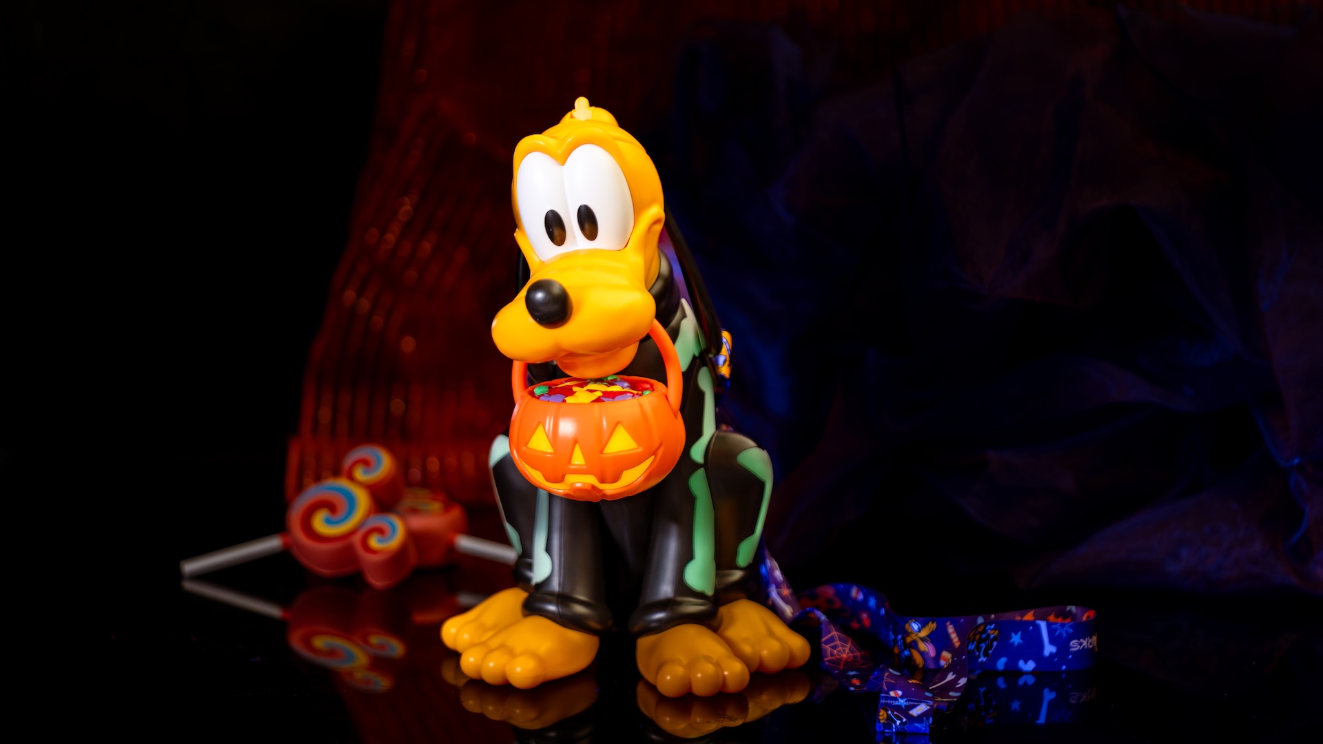 Pluto Skeleton Sipper