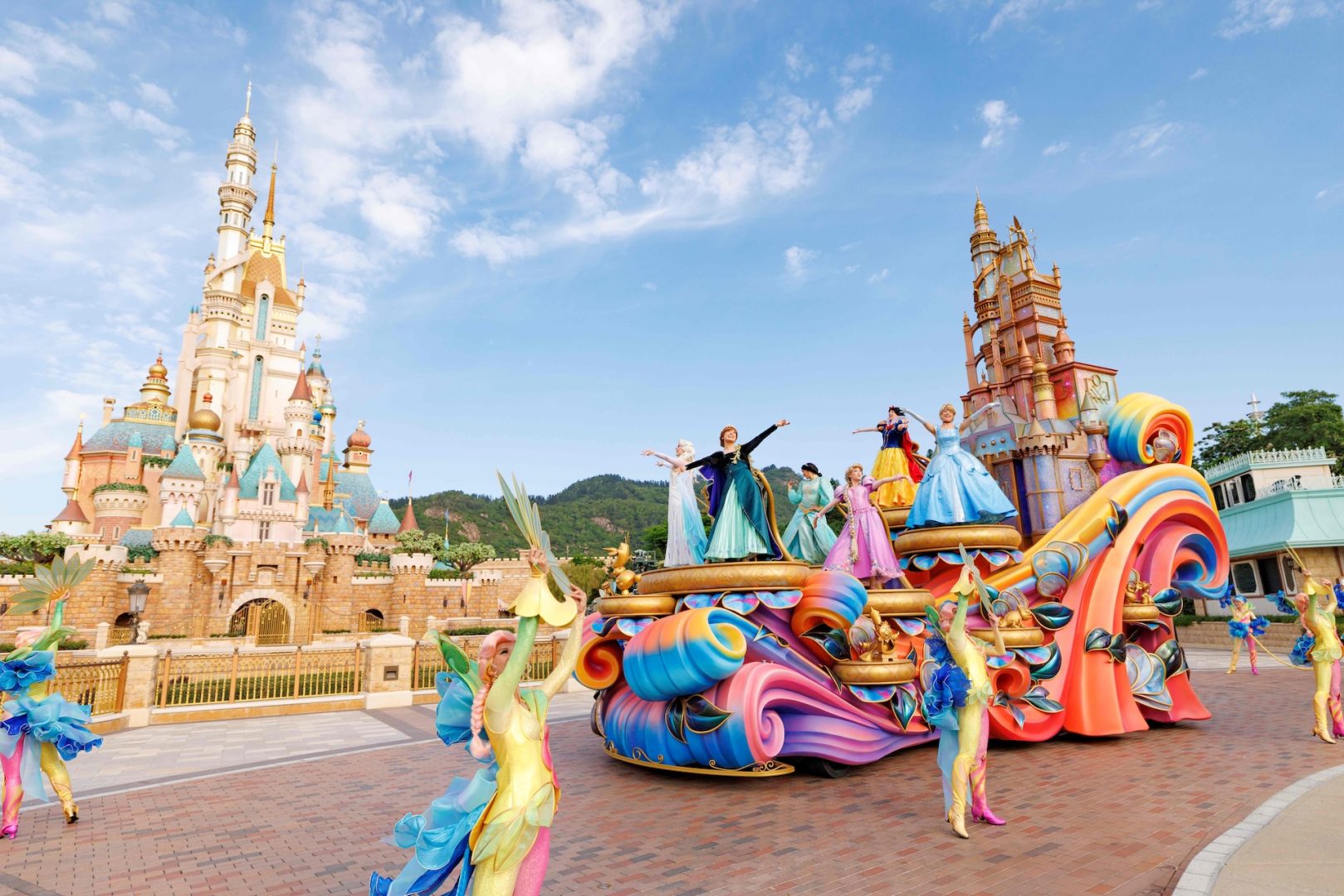 HKDL 20A Friendtastic Parade Princess Float