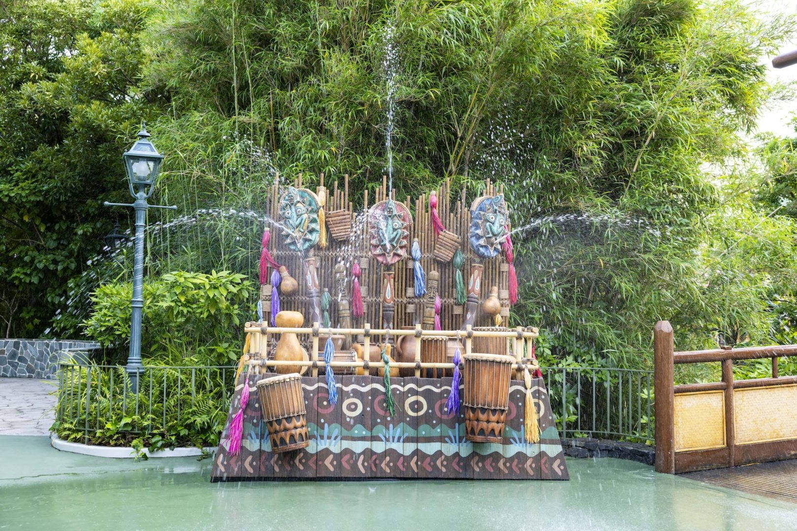 Tokyo Disneyland water cool down station