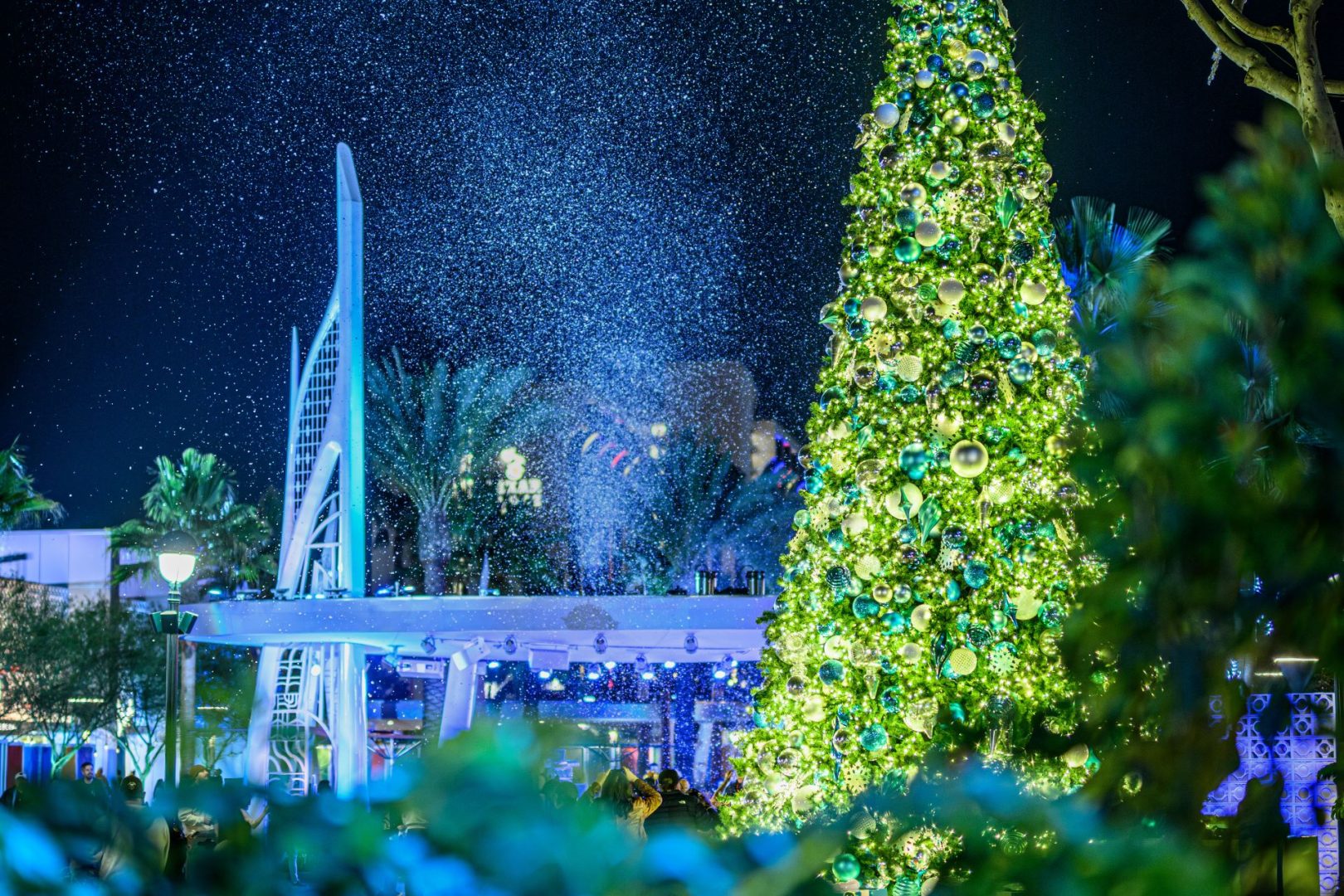 Holidays at Disneyland Resort 2025 - Downtown Disney