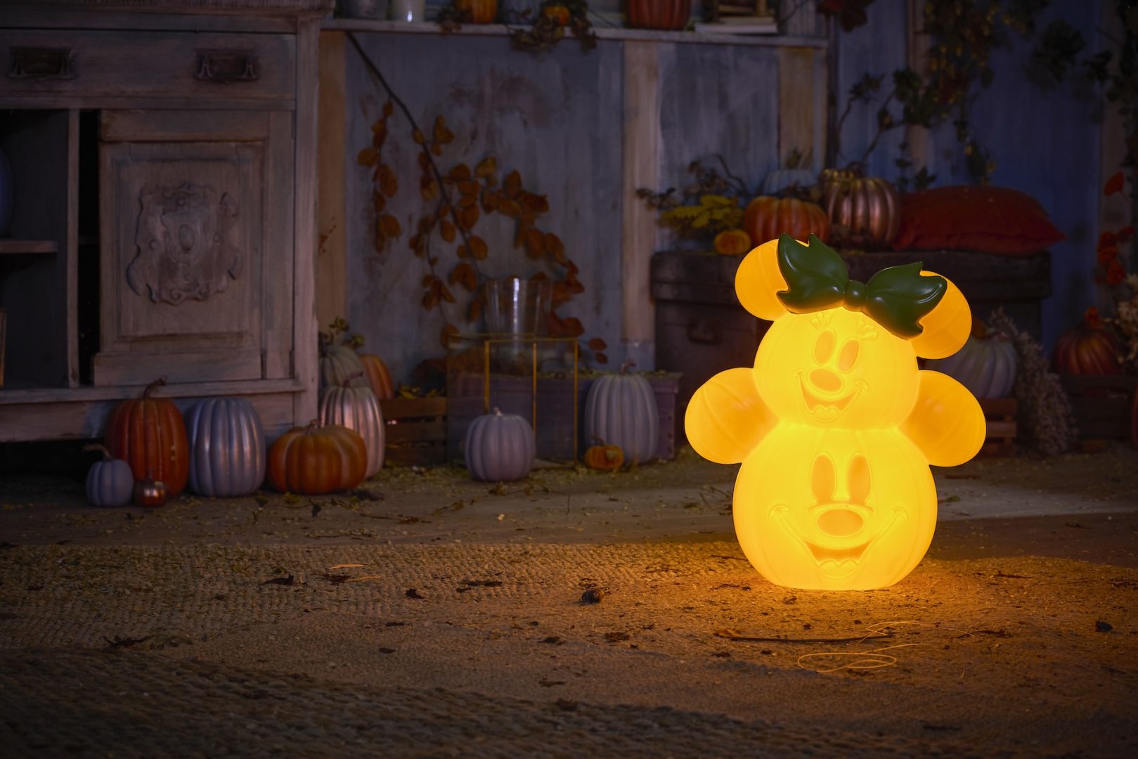 Disney Halloween Collection Mickey and Minnie Light-up Pumpkins