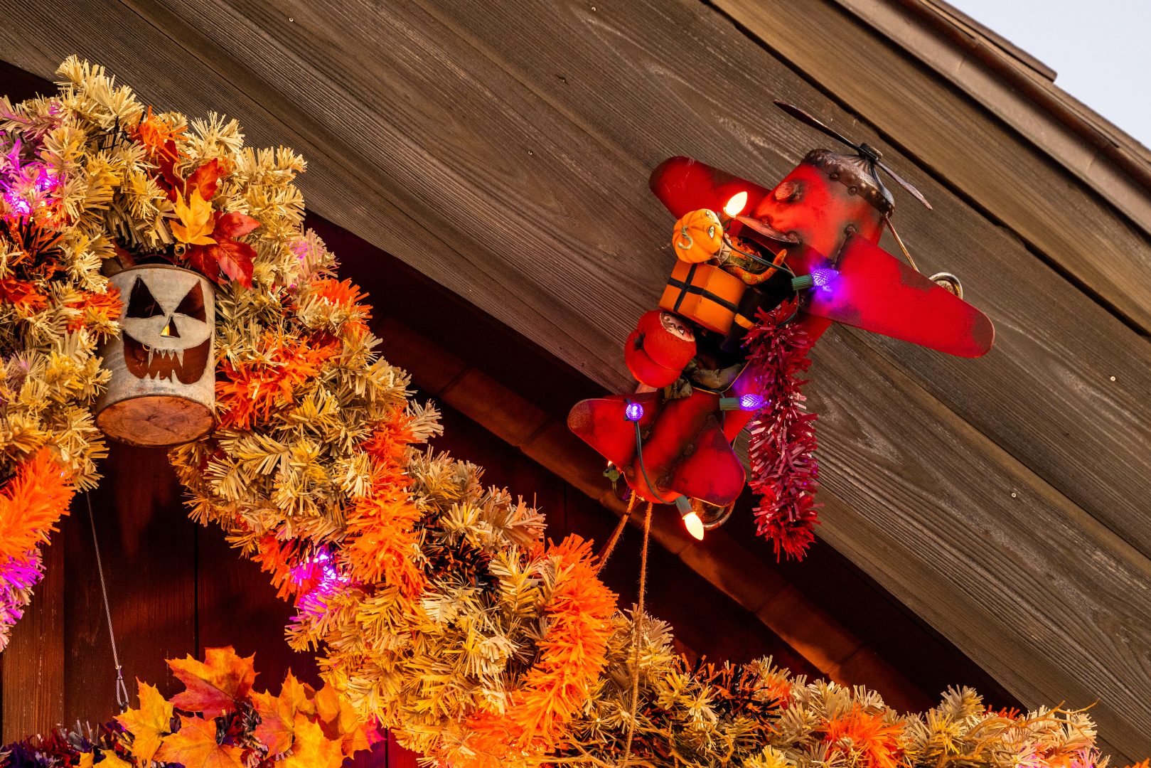Pumpkin Riding a Plane Halloween Hangar Bar