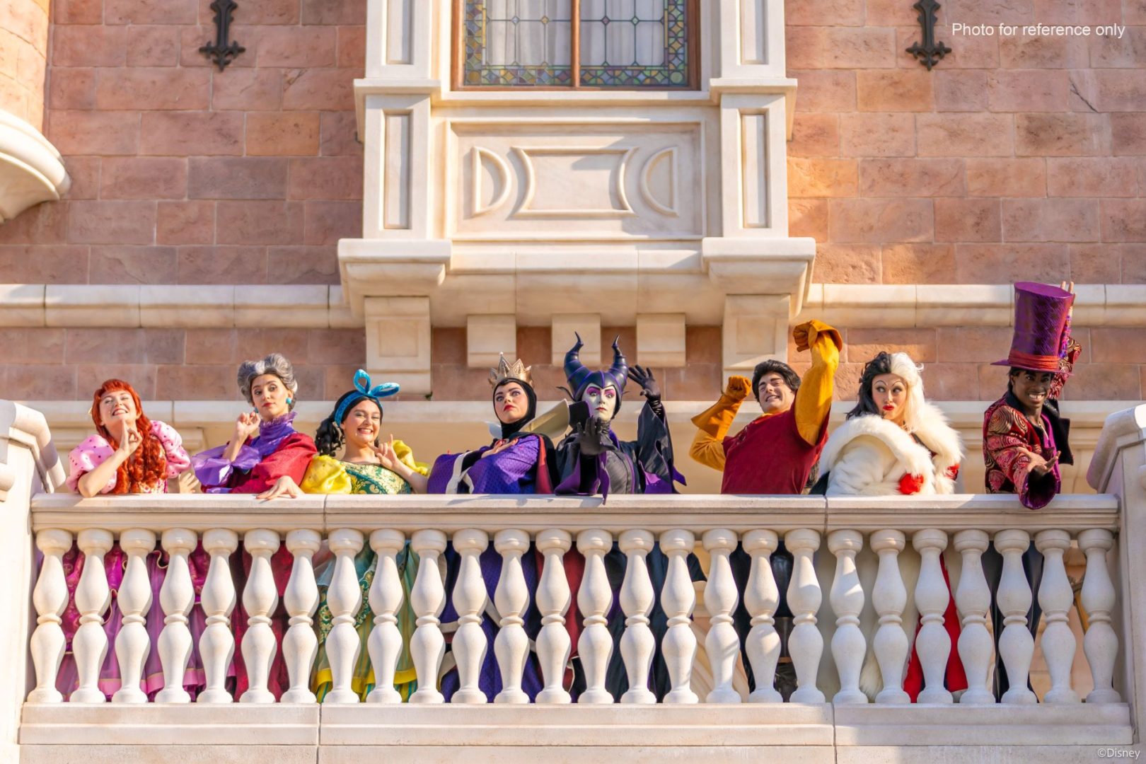 Celebrate with Duffy and Halloween at Shanghai Disney Resort