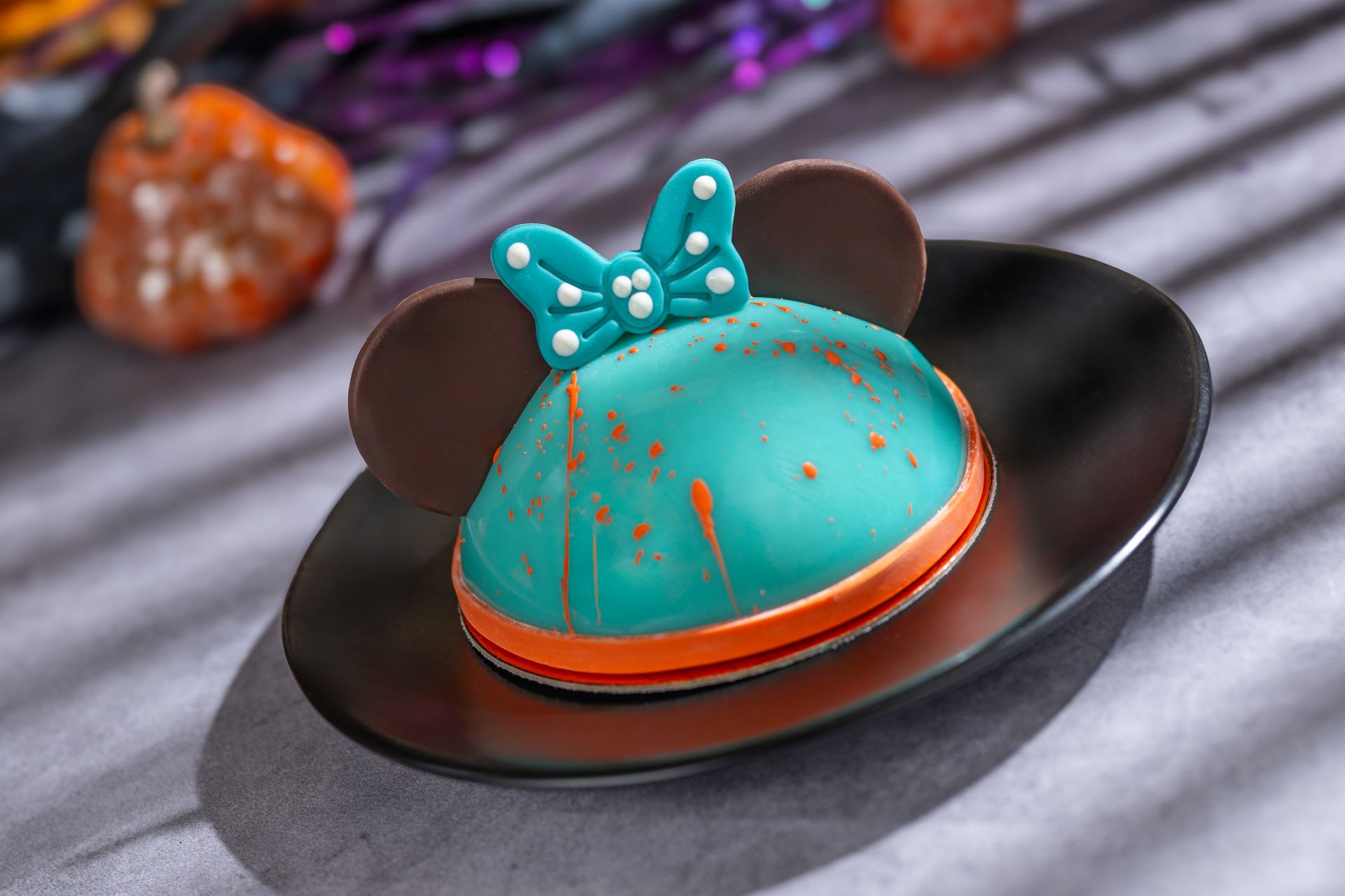 Halloween Minnie Petite Dome Walt Disney World Halloween