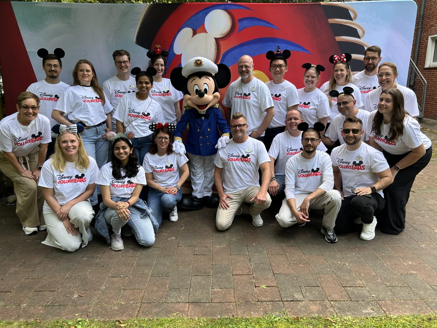 Disney Voluntears Disney Cruise Line Float Out