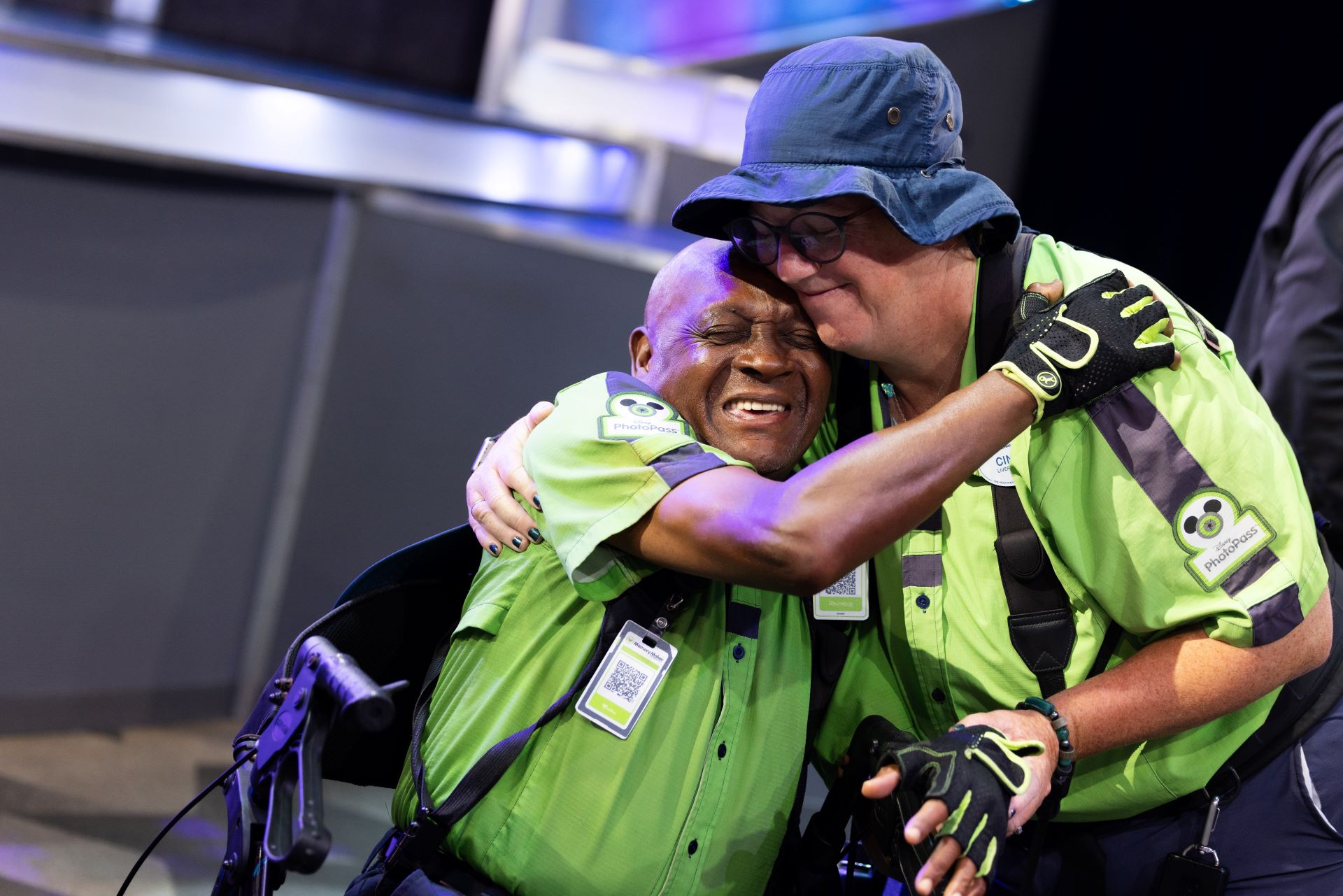 Willie Hugging Cast Member Walt Disney Legacy Award