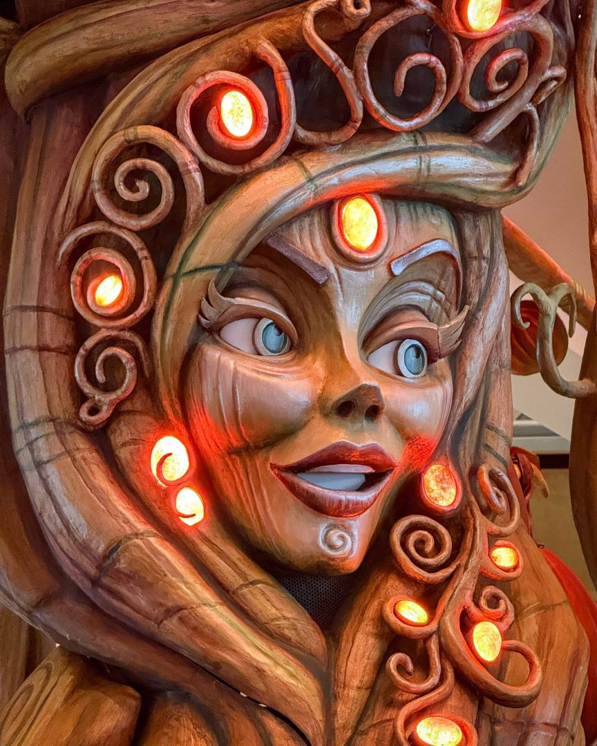 DCL-Disney-Treasure-Halloween-on-the-High-Seas-Ginger-the-Pumpkin-Tree-1