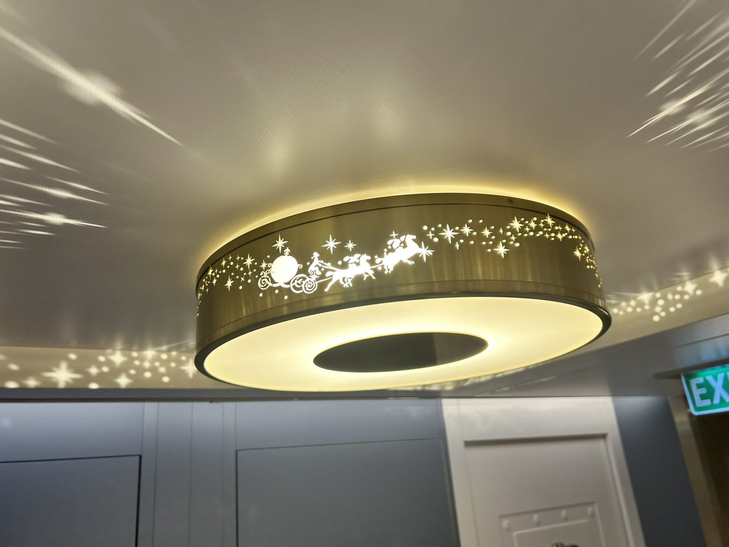 Disney Wish Hallway Cinderella Lamp