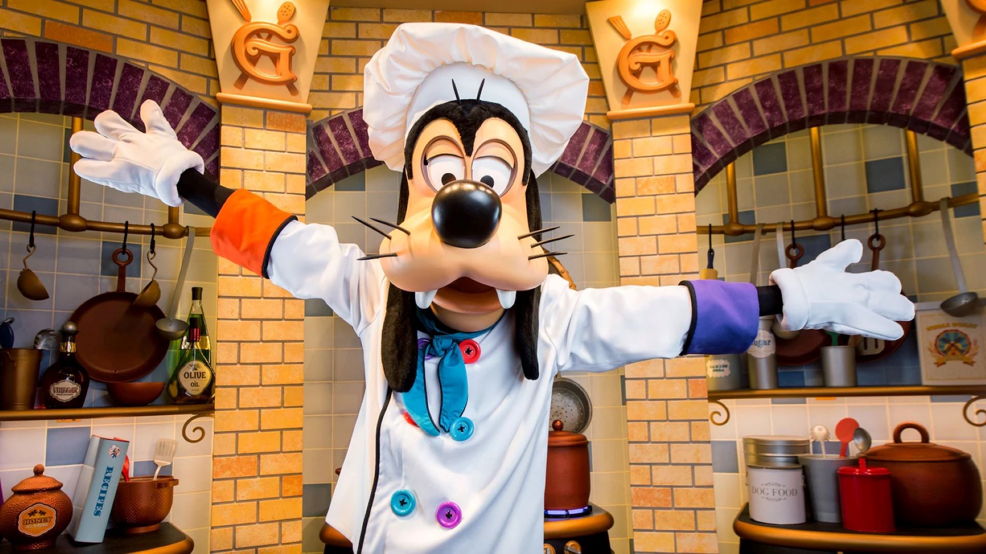 Goofy at Goofy's Kitchen