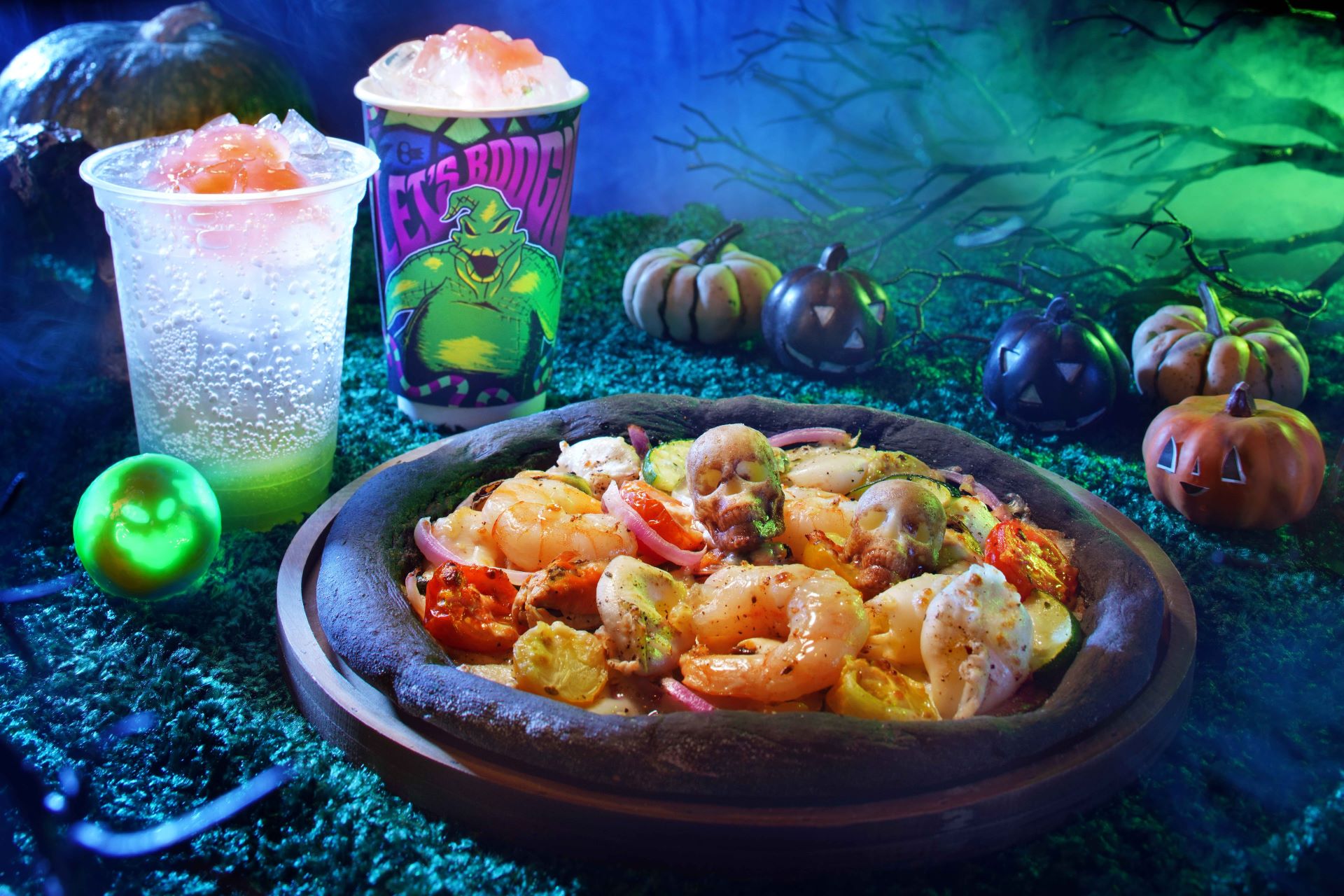 Sea Witch Pizza + Green Apple White Peach Soda with Oogie Boogie Light Cube