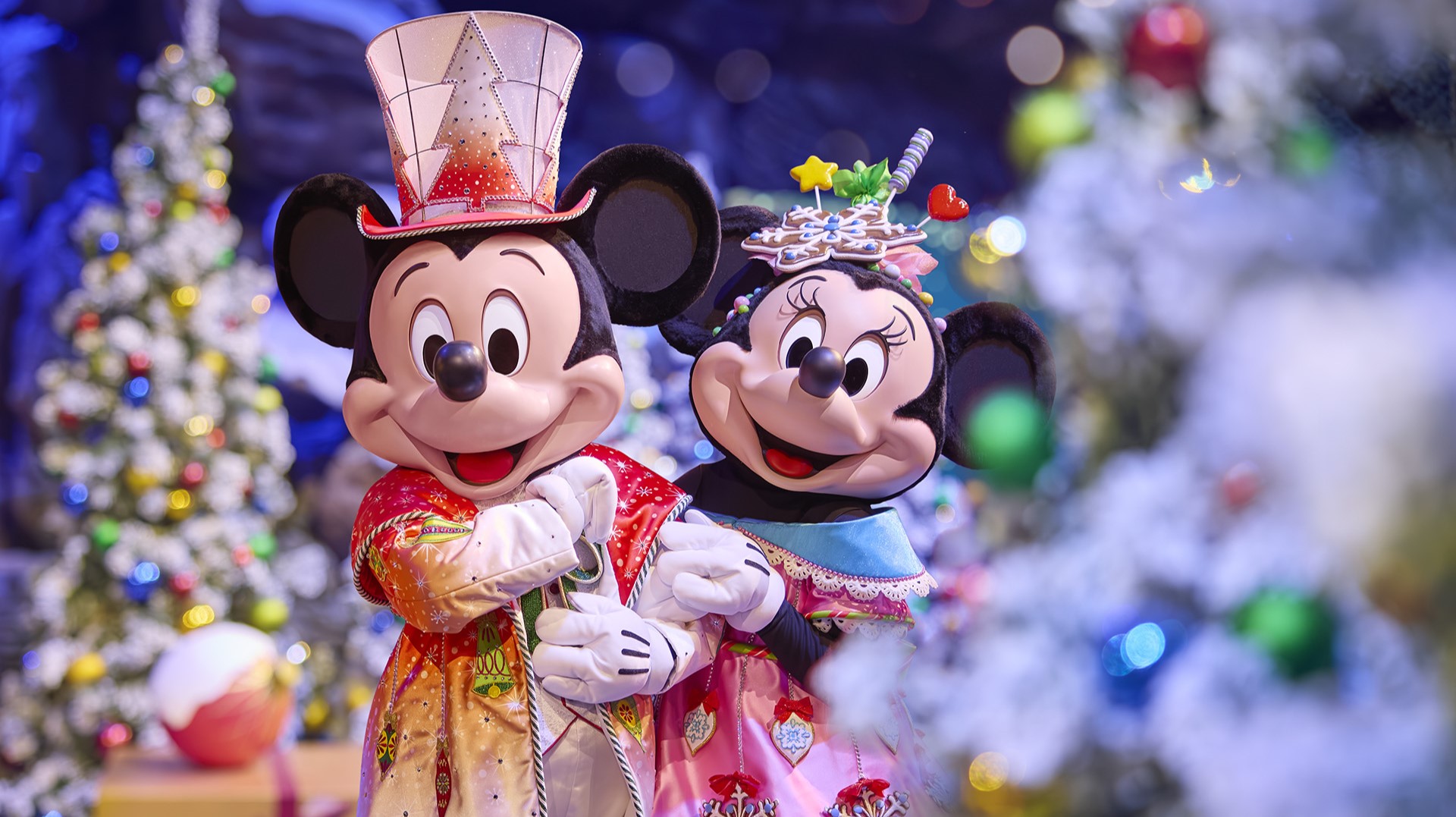 What’s Coming to Holidays 2025 at Disneyland Paris