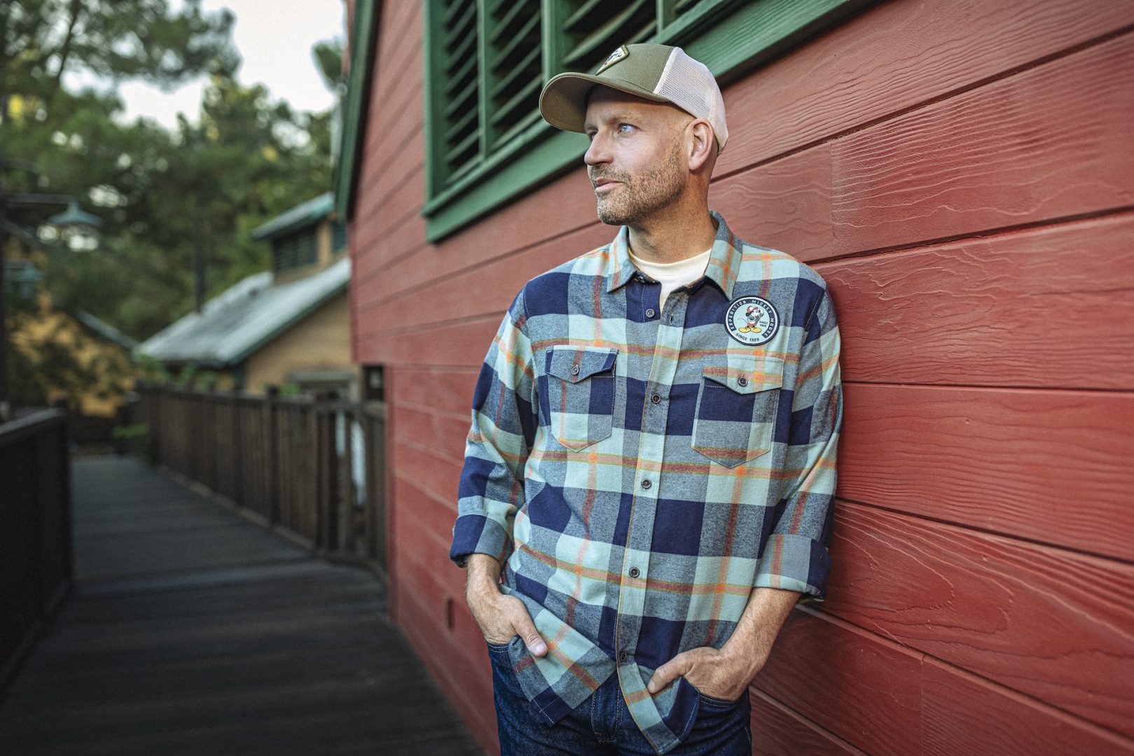 Bret Iwan Expedition Mickey Mouse Disney Parks Collection