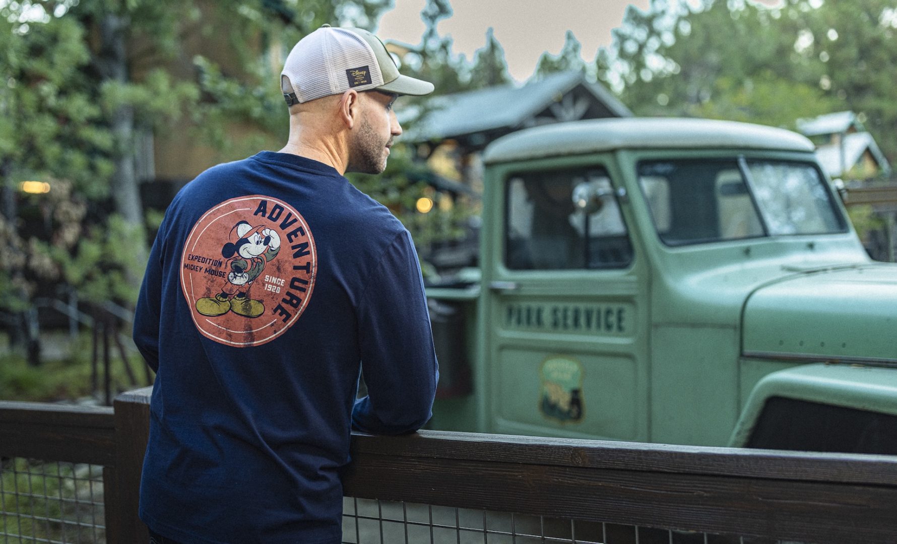 Bret Iwan Expedition Mickey Mouse Disney Parks Collection