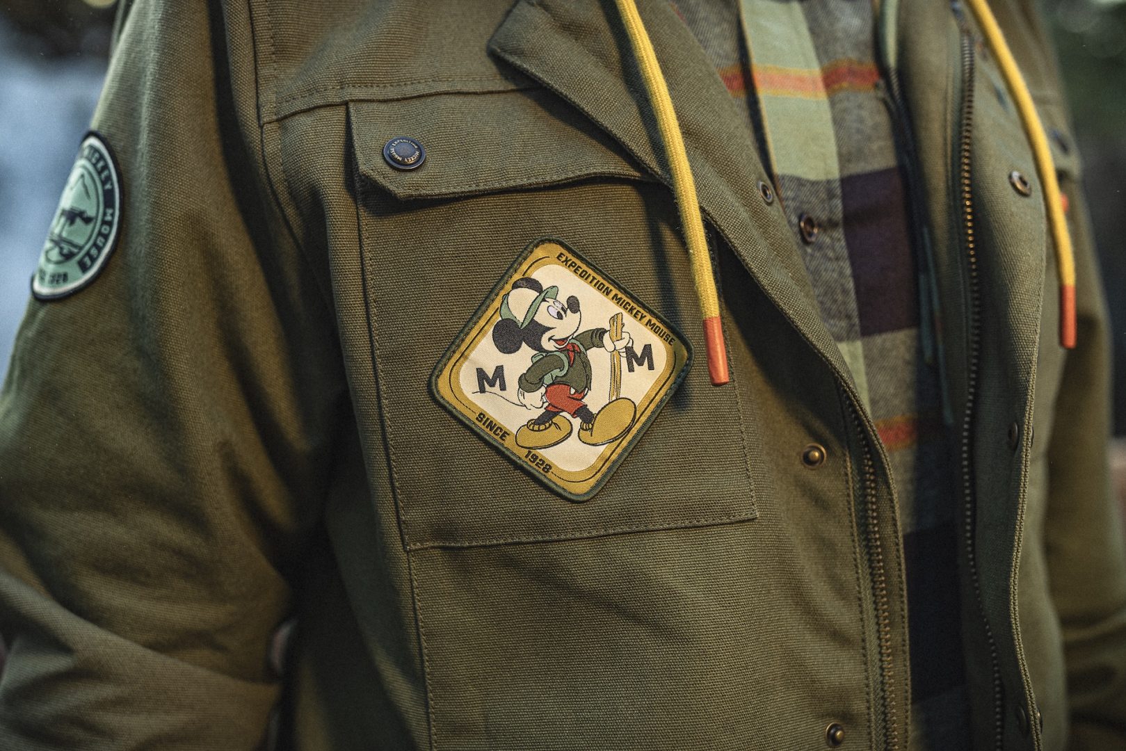 Bret Iwan Expedition Mickey Mouse Disney Parks Collection