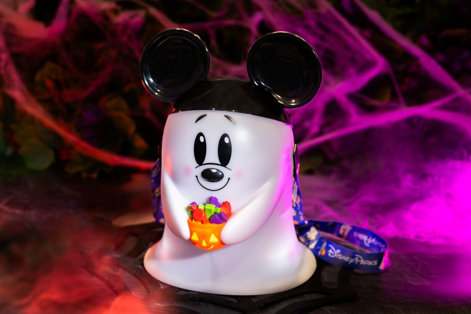 Mickey-Ghost-Popcorn-Bucket-Walt-Disney-World-2025
