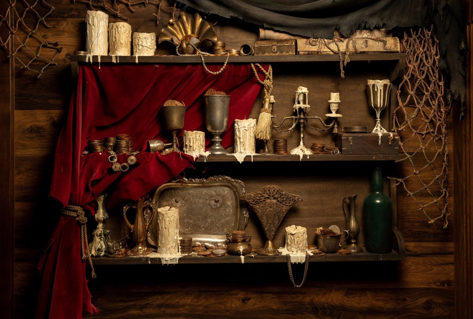 Disney Destiny Cask & Cannon Pirate Lounge