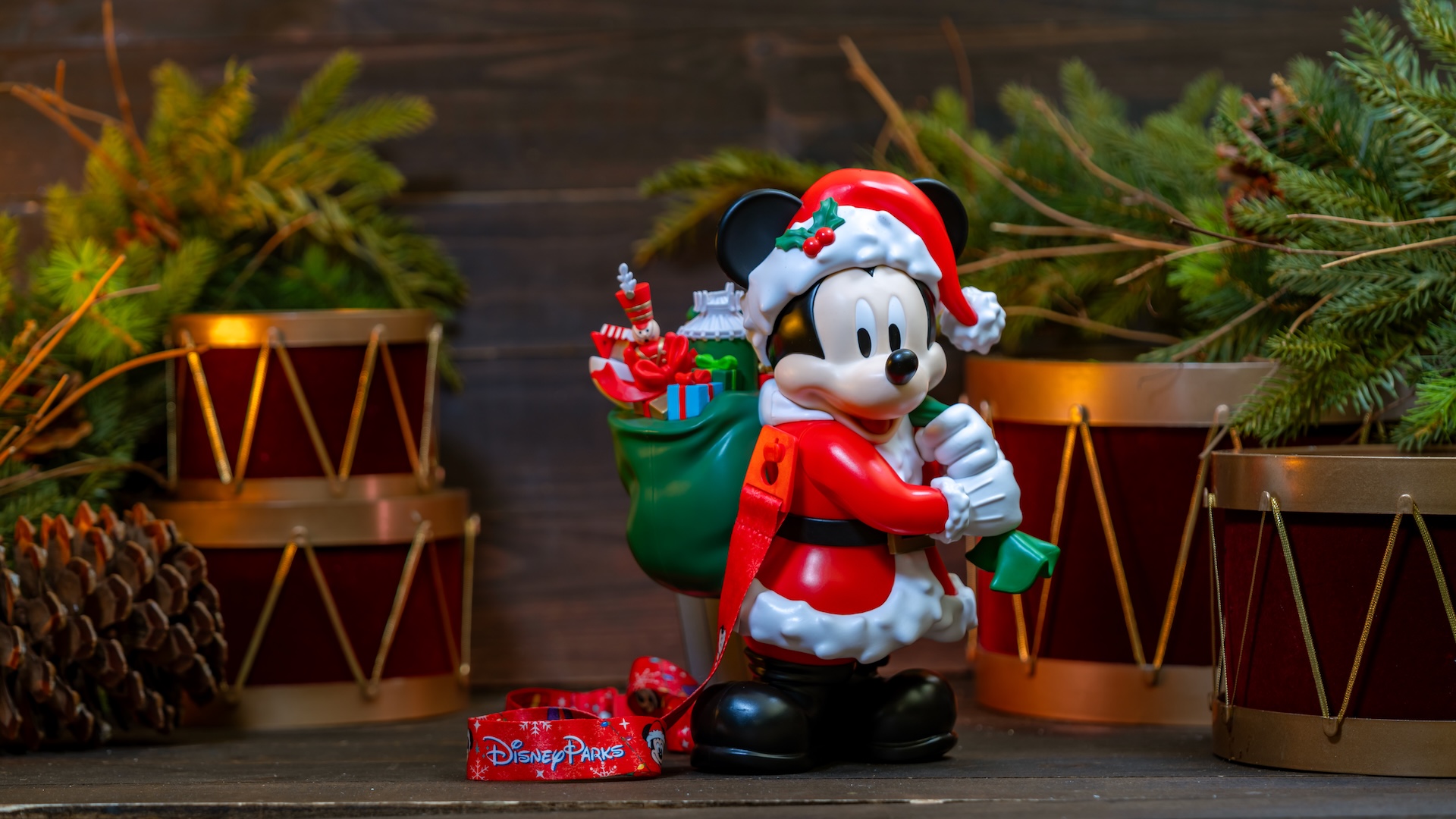 Mickey Mouse Santa Sipper 