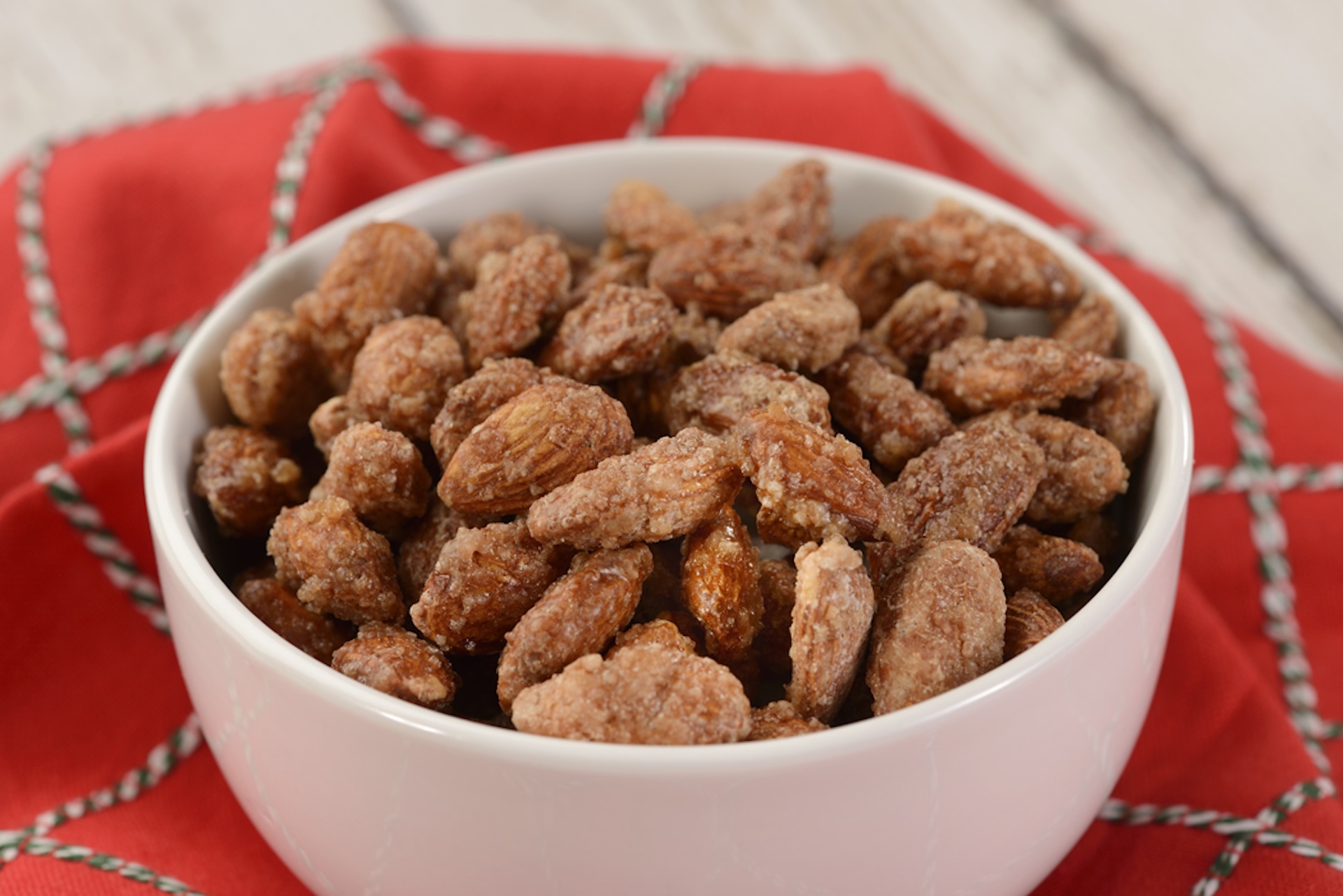 Cinnamon-glazed Almonds (Plant-based)