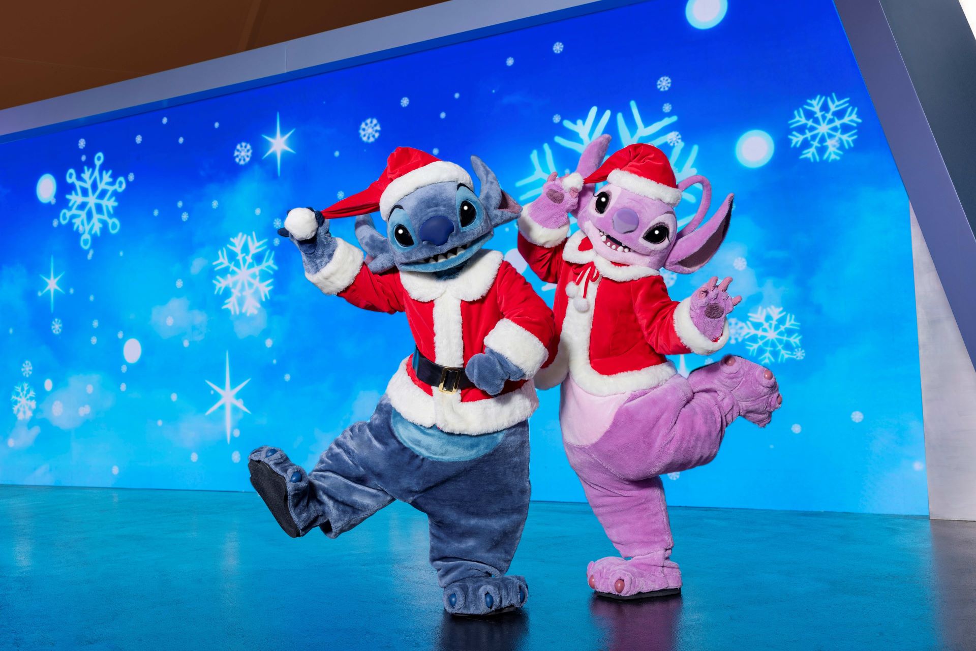 Stitch and Angel at Hong Kong Disneyland - Holidays