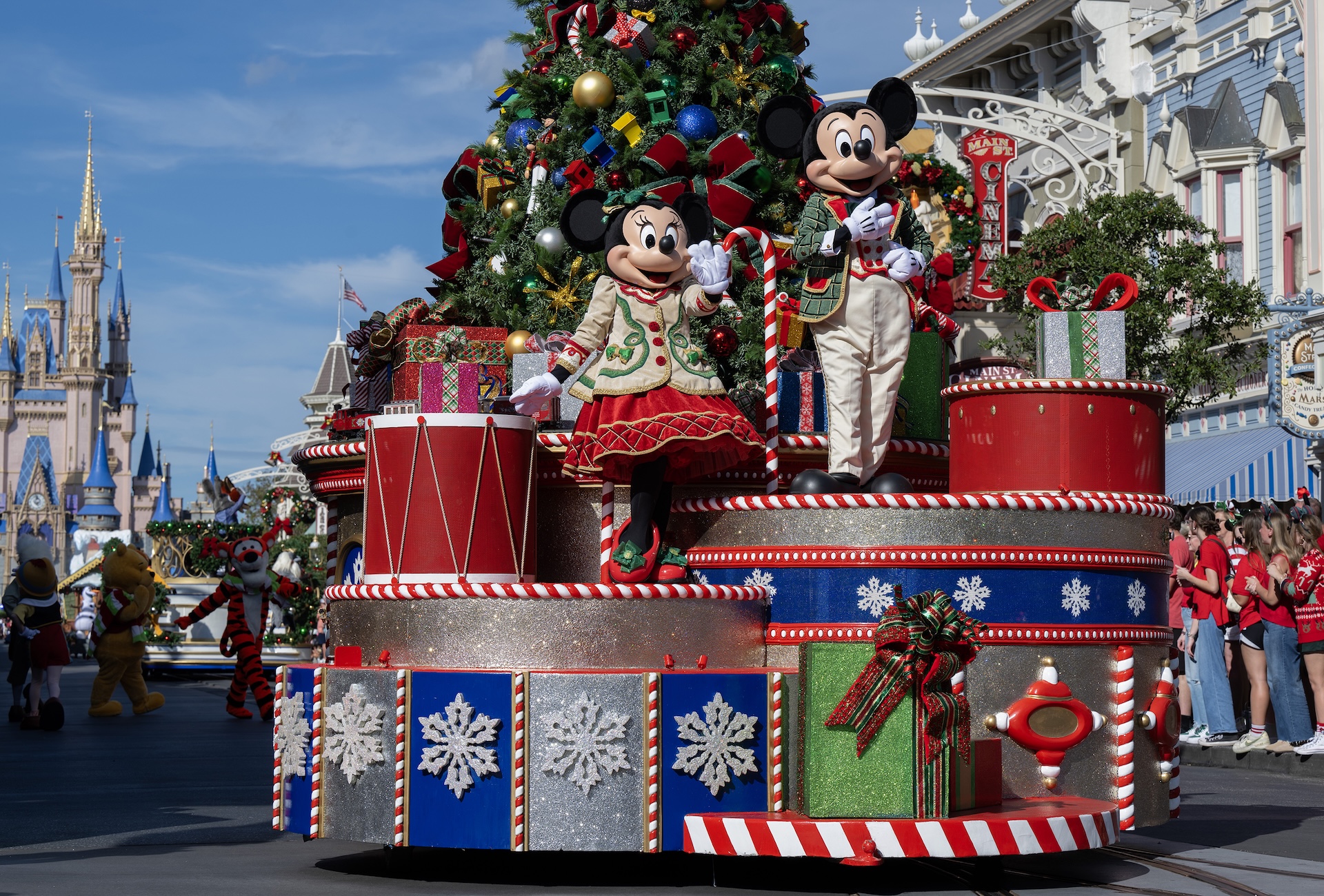 2025 Disney Parks Magical Christmas Day Parade Mickey and Minnie Mouse