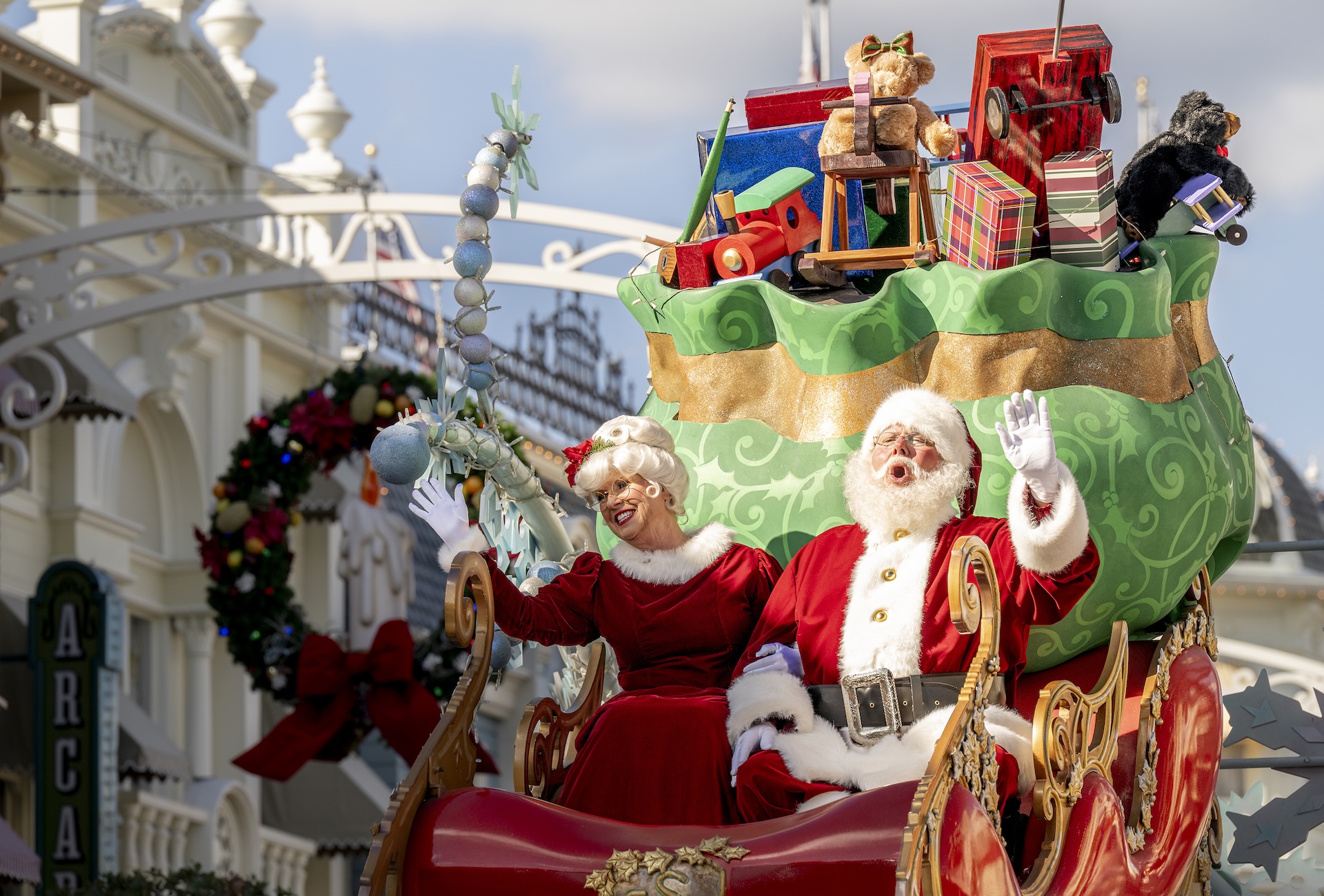 2025 Disney Parks Magical Christmas Day Parade Santa Claus