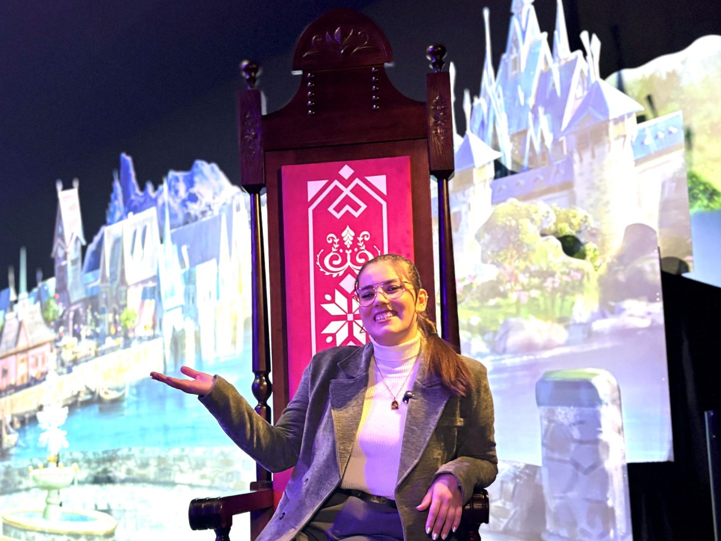 Dorine at the Disney Adventure World Expo